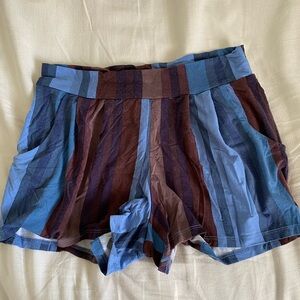 Small Fighting Eel Elastic Waist Shorts